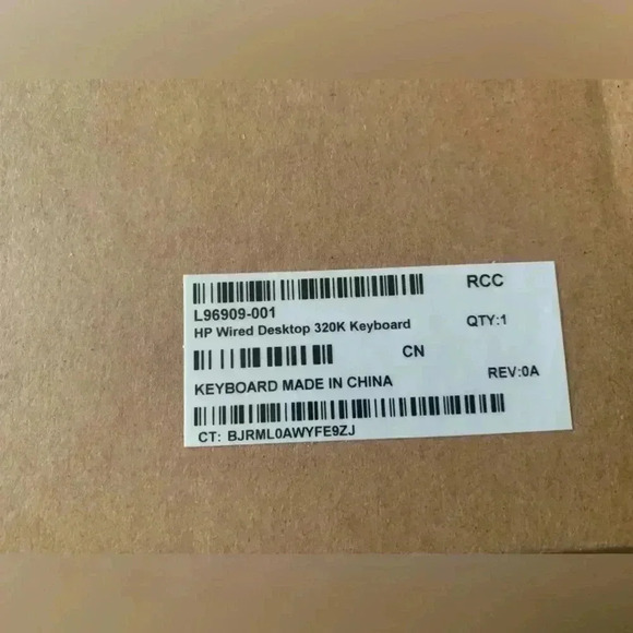 HP Wired Desktop 320K USB Keyboard - Picture 3 of 3